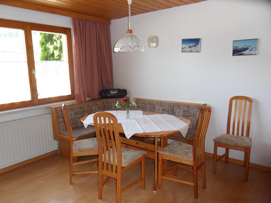 Apartamento Haus Konzett Dalaas Exterior foto